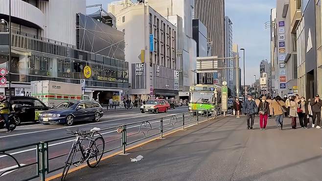 惊叹万千，一路向前，城市之旅