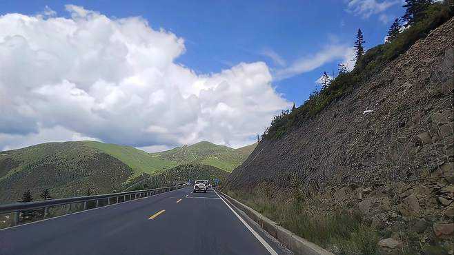 雅江超美盘山公路，一路下山惊险刺激