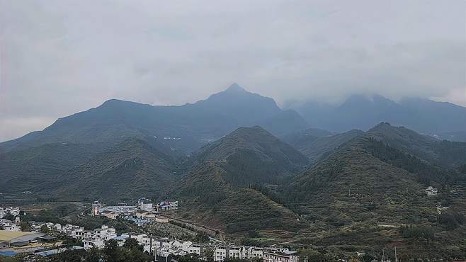 贵州冲天之笔欣赏，毛爷爷曾在此指挥雄狮，天地同力啊