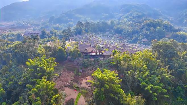 云南临沧佤族秘境，中国最后一个原始部落，翁丁村