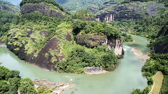 大金湖旅游(探秘大金湖：国内独一无二的自然旅游胜地)