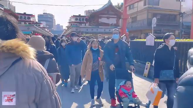 进入大都市，探索无限可能，寻觅芬芳风光